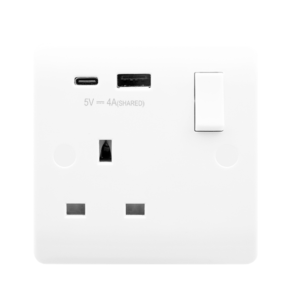 Click Mode 1 Gang 13A Single Switched Socket with Type A and C USB CMA785