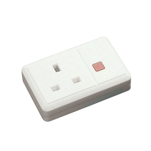 Click 13A 1 Gang Trailing Socket Outlet With Neon ES001