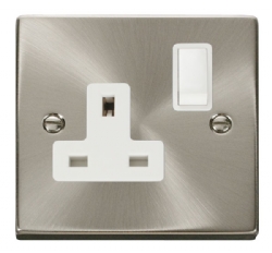 Click Deco Satin Chrome 13A Single Switched Socket VPSC035WH