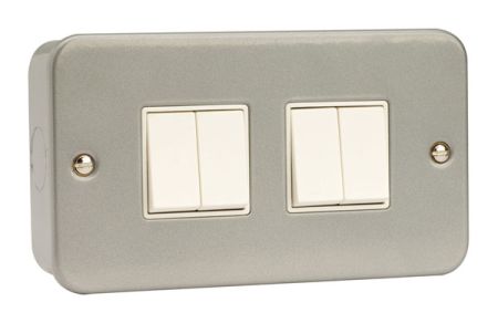 Click Metal Clad 10AX 4 Gang 2 Way Plate Switch CL019
